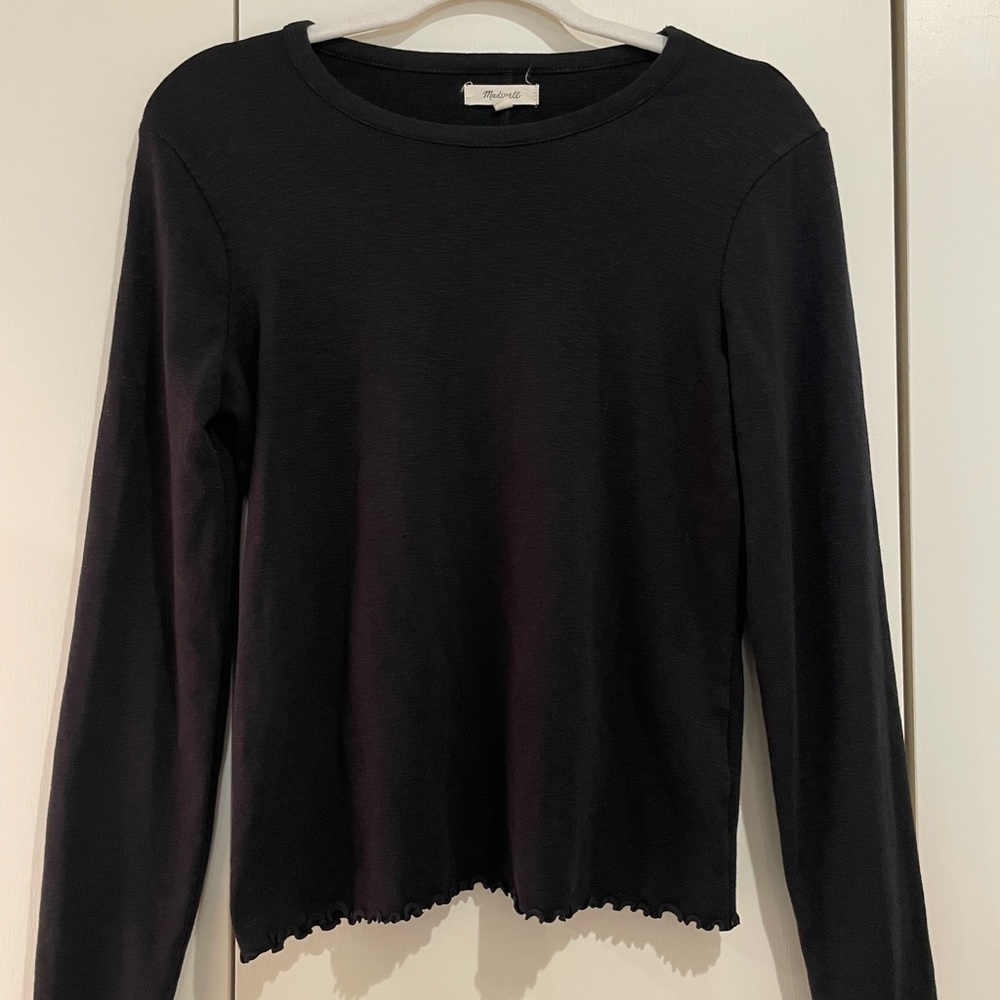 Madewell black long sleeve tee.